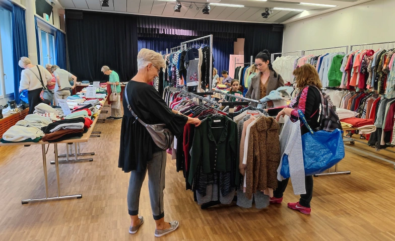 Event-Image for 'Secondhand ist Trend! Kleiderbörse im Embrisaal'