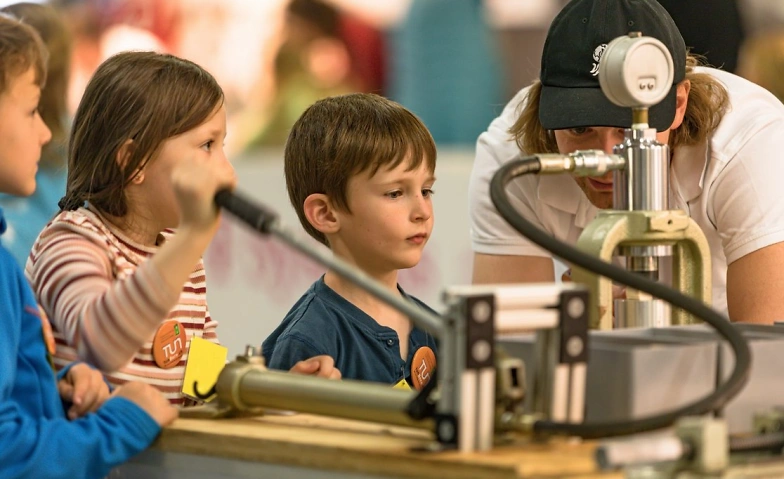 Event-Image for 'Forschen in der Welt von Naturwissenschaft und Technik'